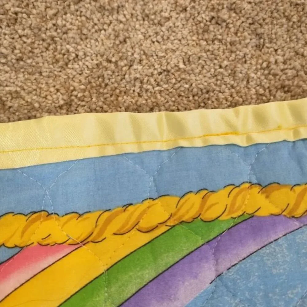 Vintage Handmade Quilted Baby Blanket Noah's Ark with Animals and Rainbow 34x42